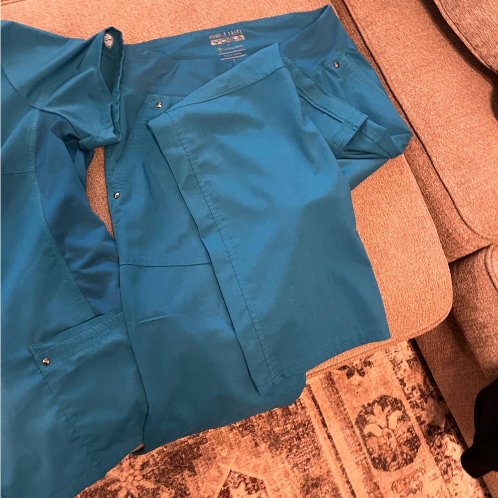Healing Hands Teal Scrub Top and Pants set - Picture 4 of 5
